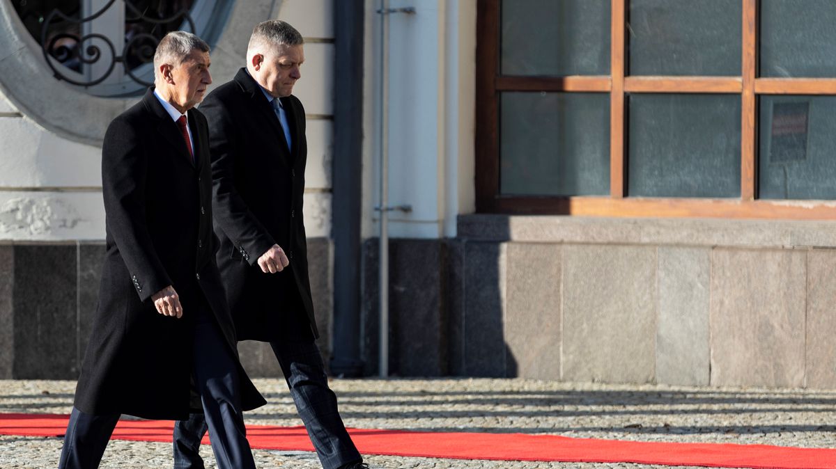 Slovensko je jako prasklý talíř, říká exministr. Česko ho může pomoci slepit